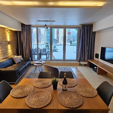 Zeta Park Deluxe Z Tarasem Apartman
